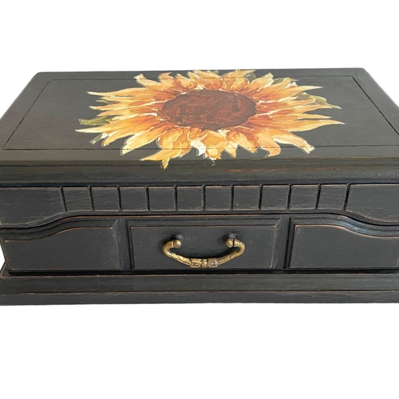 Vntg Wood‎ Jewelry Box Hand Painted Unisex Sunflower Black Commodore by Rosalco - Picture 9 of 9